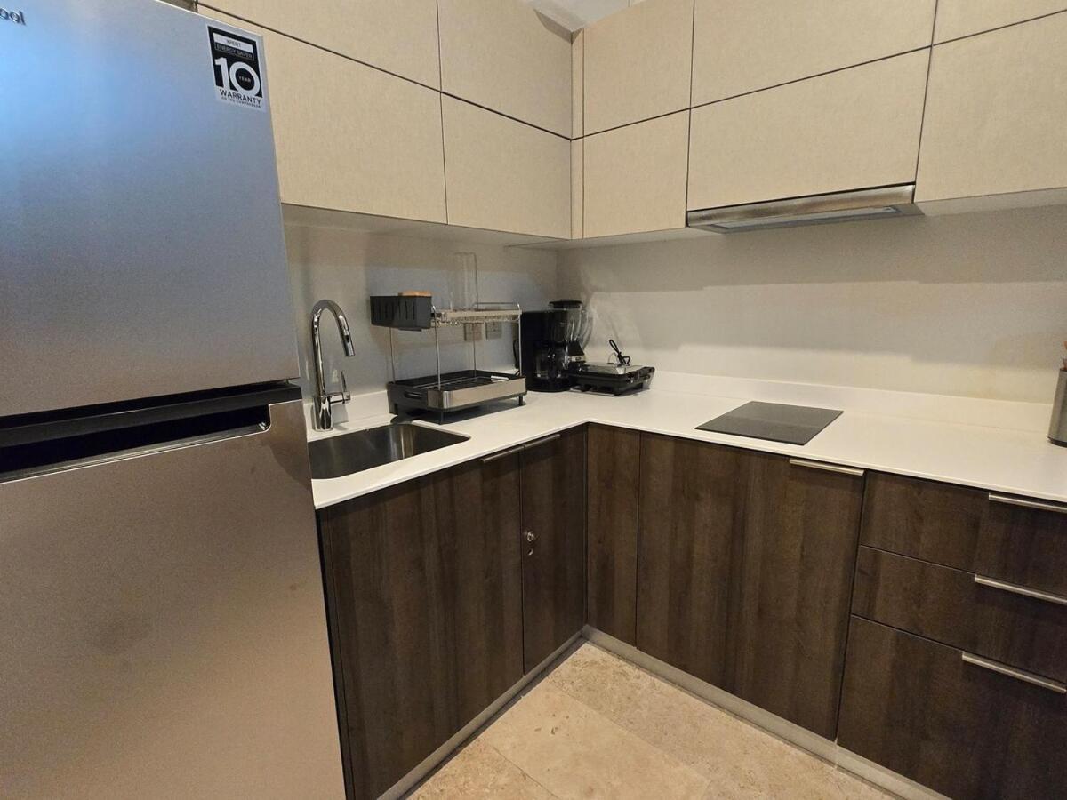 Apartment With Private Jacuzzi And Club